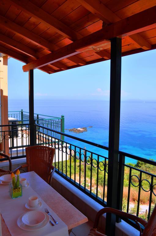 Mari-Christi Apartments Poros  Buitenkant foto
