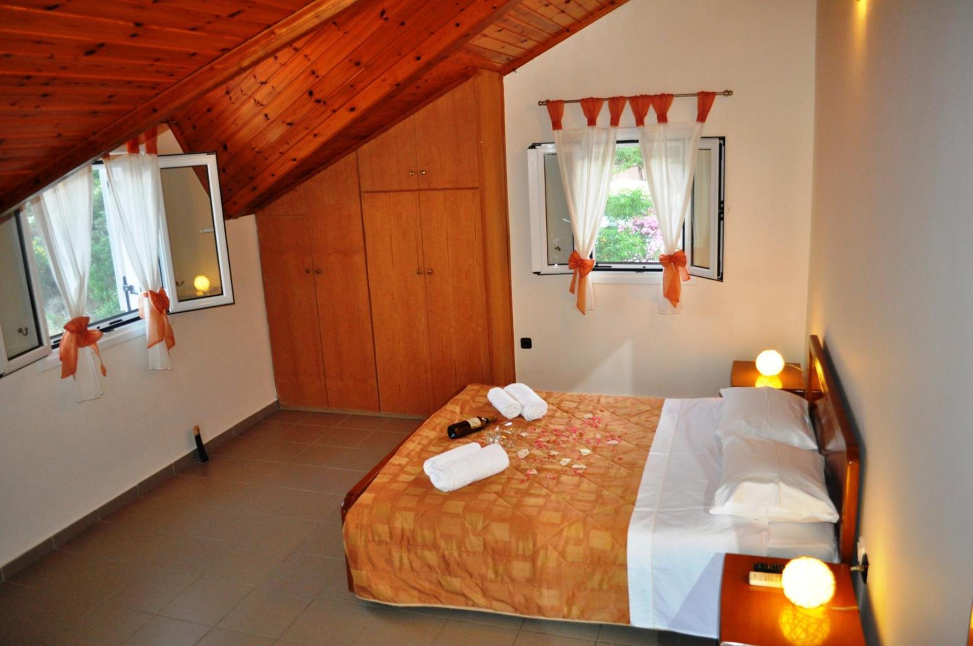 Mari-Christi Apartments Poros  Kamer foto