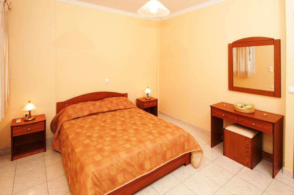 Mari-Christi Apartments Poros  Kamer foto