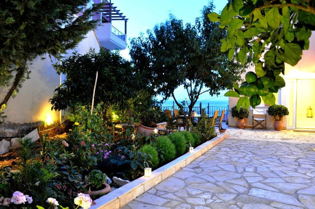 Mari-Christi Apartments Poros  Buitenkant foto