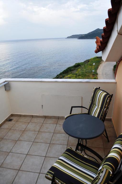Mari-Christi Apartments Poros  Kamer foto